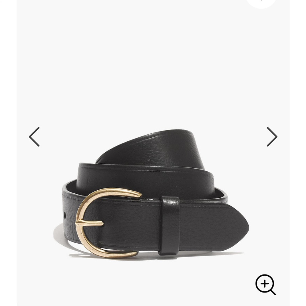 Madewell black leather belt.